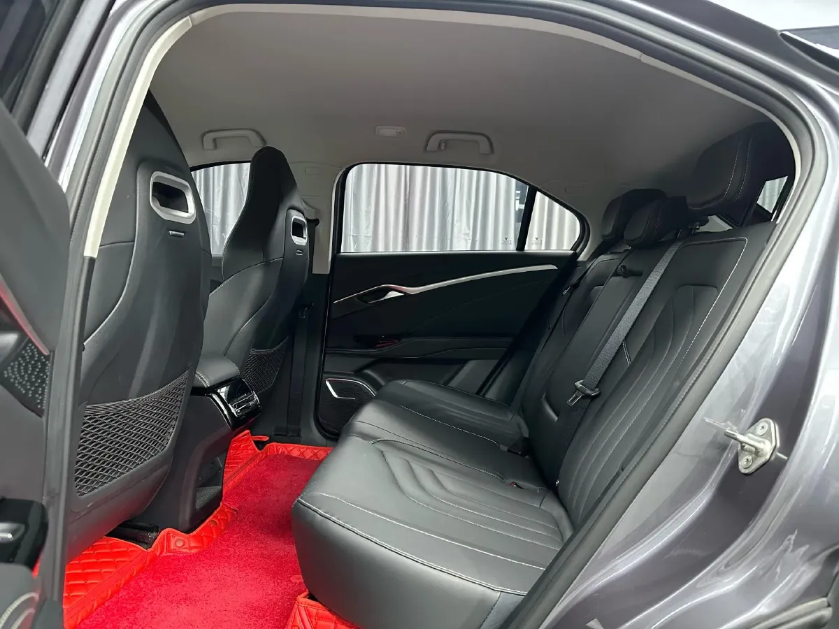 2022 Venucia Grand V 1.5T 190HP L4 7DCT,autocango,china used car exporter,china ev exporter,chinese used car exporter,chinese used ev exporter