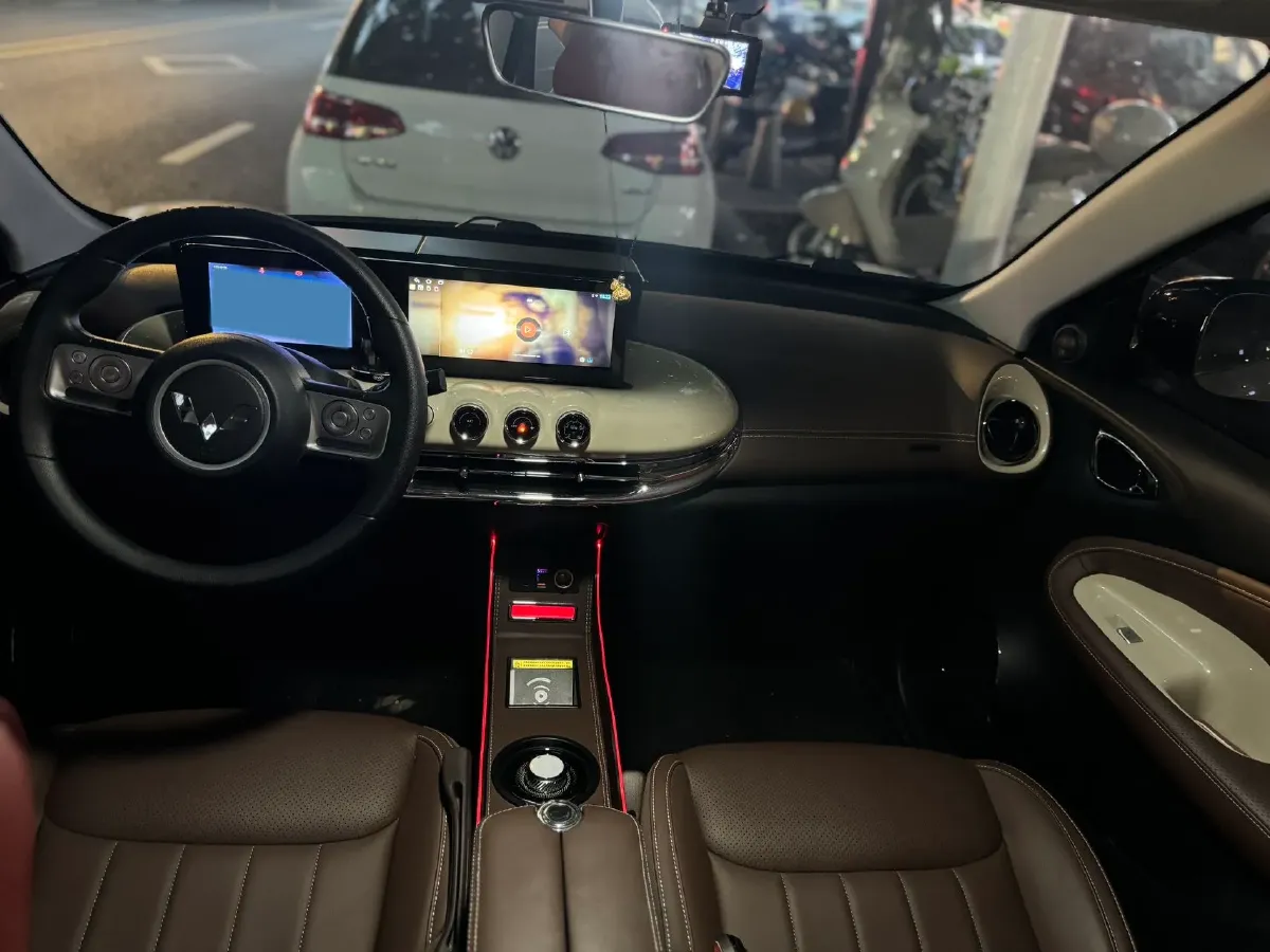 2024 WuLing BinGuo BEV 31.9KWH,autocango,china used car exporter,china ev exporter,chinese used car exporter,chinese used ev exporter