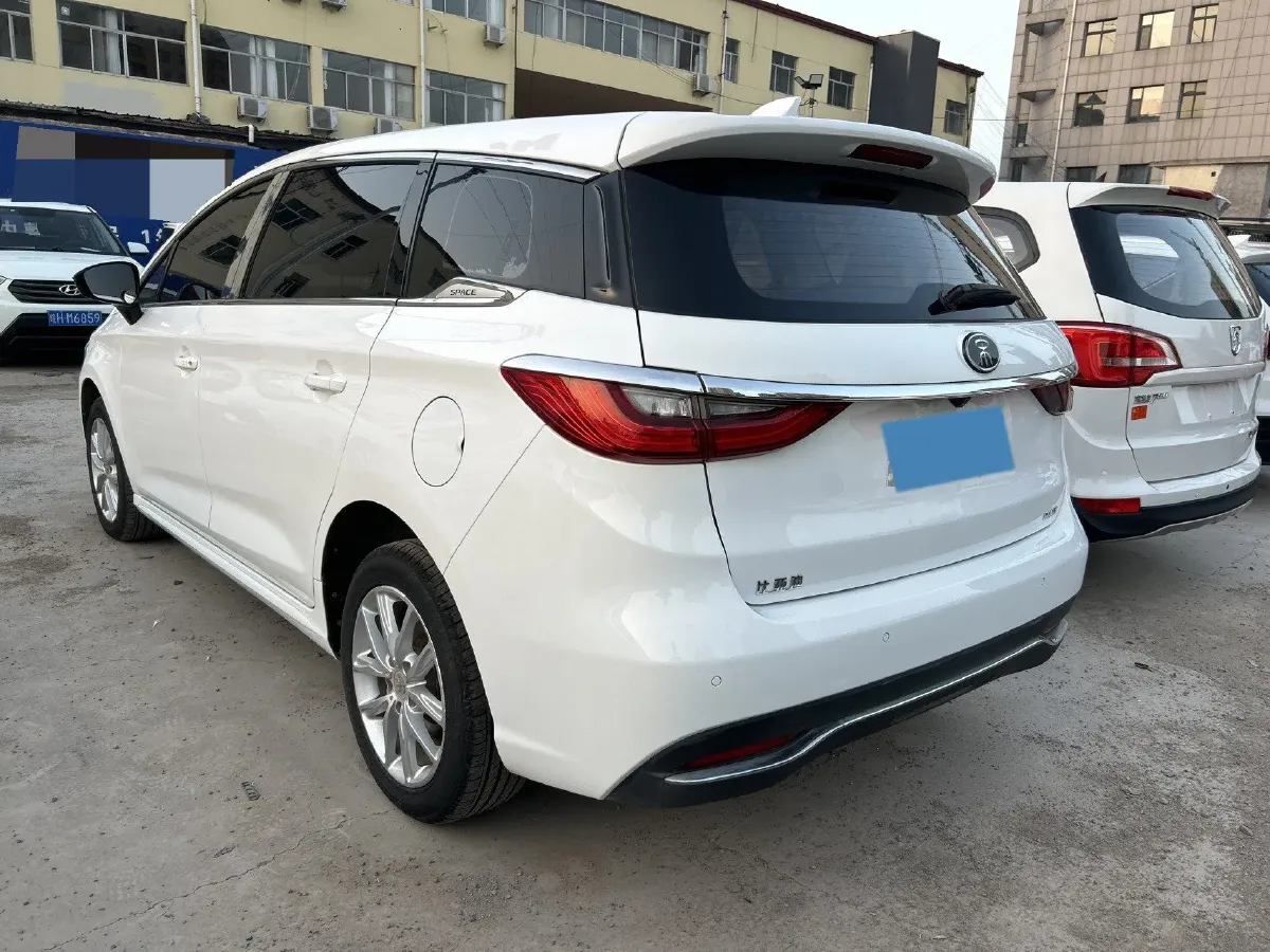 2019 BYD Song MAX 1.5T 154HP L4 6MT,autocango,china used car exporter,china ev exporter,chinese used car exporter,chinese used ev exporter