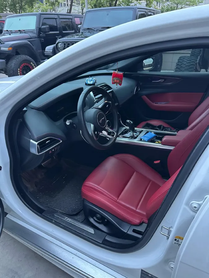 2023 Jaguar XEL 2.0T 250HP L4 8AT,autocango,china used car exporter,china ev exporter,chinese used car exporter,chinese used ev exporter