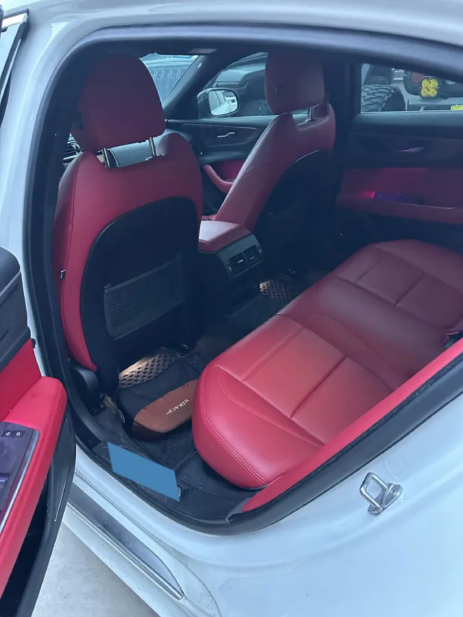 2023 Jaguar XEL 2.0T 250HP L4 8AT,autocango,china used car exporter,china ev exporter,chinese used car exporter,chinese used ev exporter