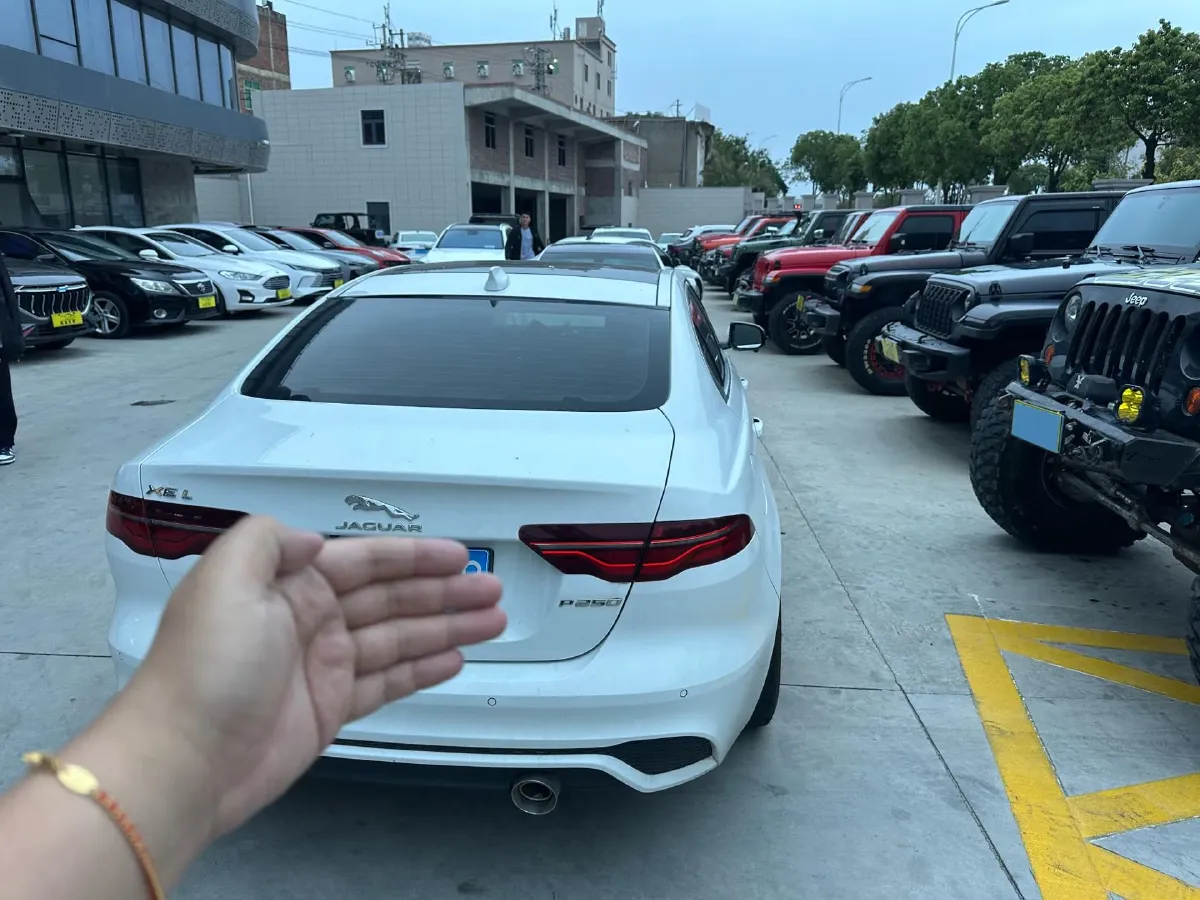 2023 Jaguar XEL 2.0T 250HP L4 8AT,autocango,china used car exporter,china ev exporter,chinese used car exporter,chinese used ev exporter