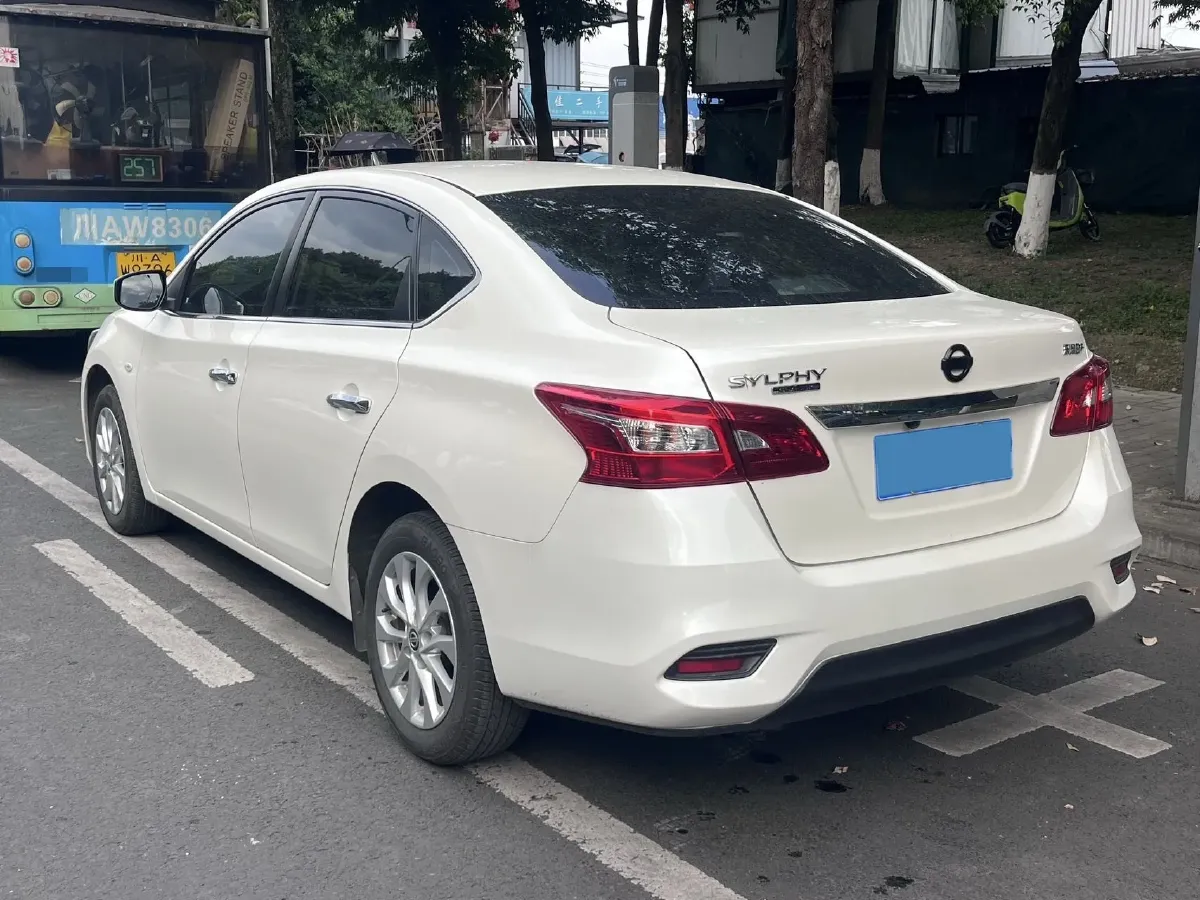 2021 Nissan Sylphy 1.6L 122HP L4 CVT,autocango,china used car exporter,china ev exporter,chinese used car exporter,chinese used ev exporter