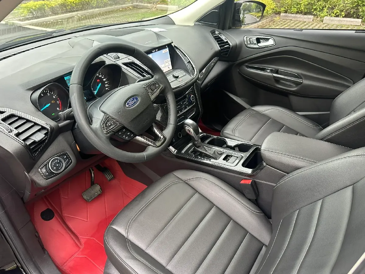 2019 Ford Kuga 1.5T 182HP L4 6AT,autocango,china used car exporter,china ev exporter,chinese used car exporter,chinese used ev exporter