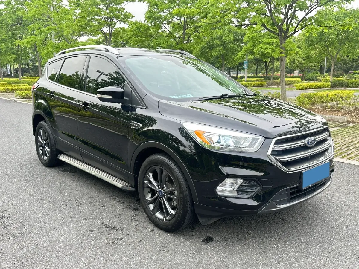 2019 Ford Kuga 1.5T 182HP L4 6AT,autocango,china used car exporter,china ev exporter,chinese used car exporter,chinese used ev exporter