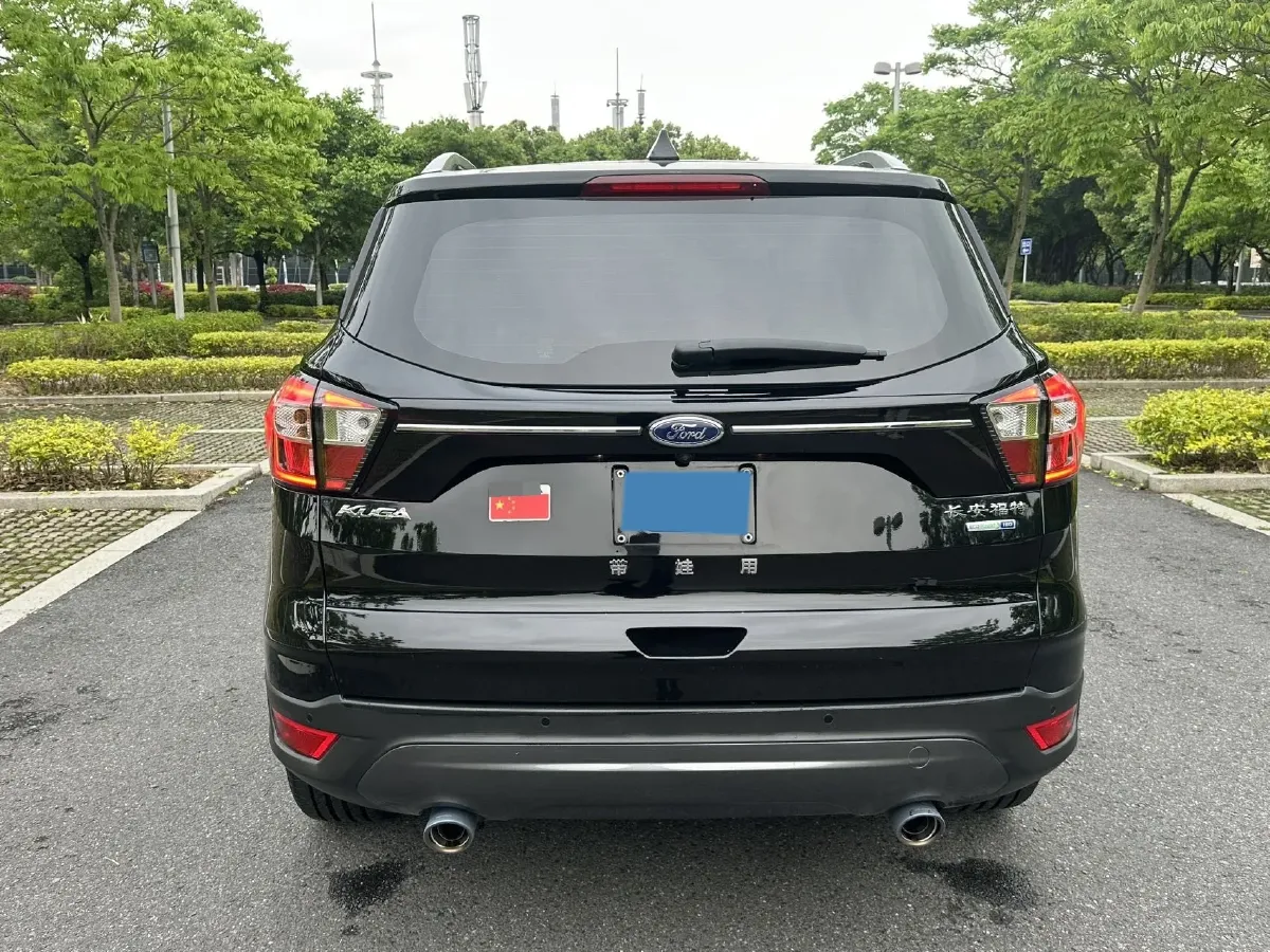 2019 Ford Kuga 1.5T 182HP L4 6AT,autocango,china used car exporter,china ev exporter,chinese used car exporter,chinese used ev exporter