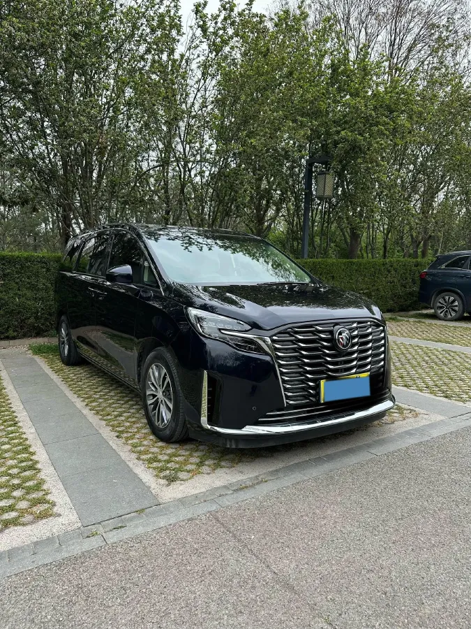 2022 Buick GL8 2.0T 237HP L4 9AT,autocango,china used car exporter,china ev exporter,chinese used car exporter,chinese used ev exporter