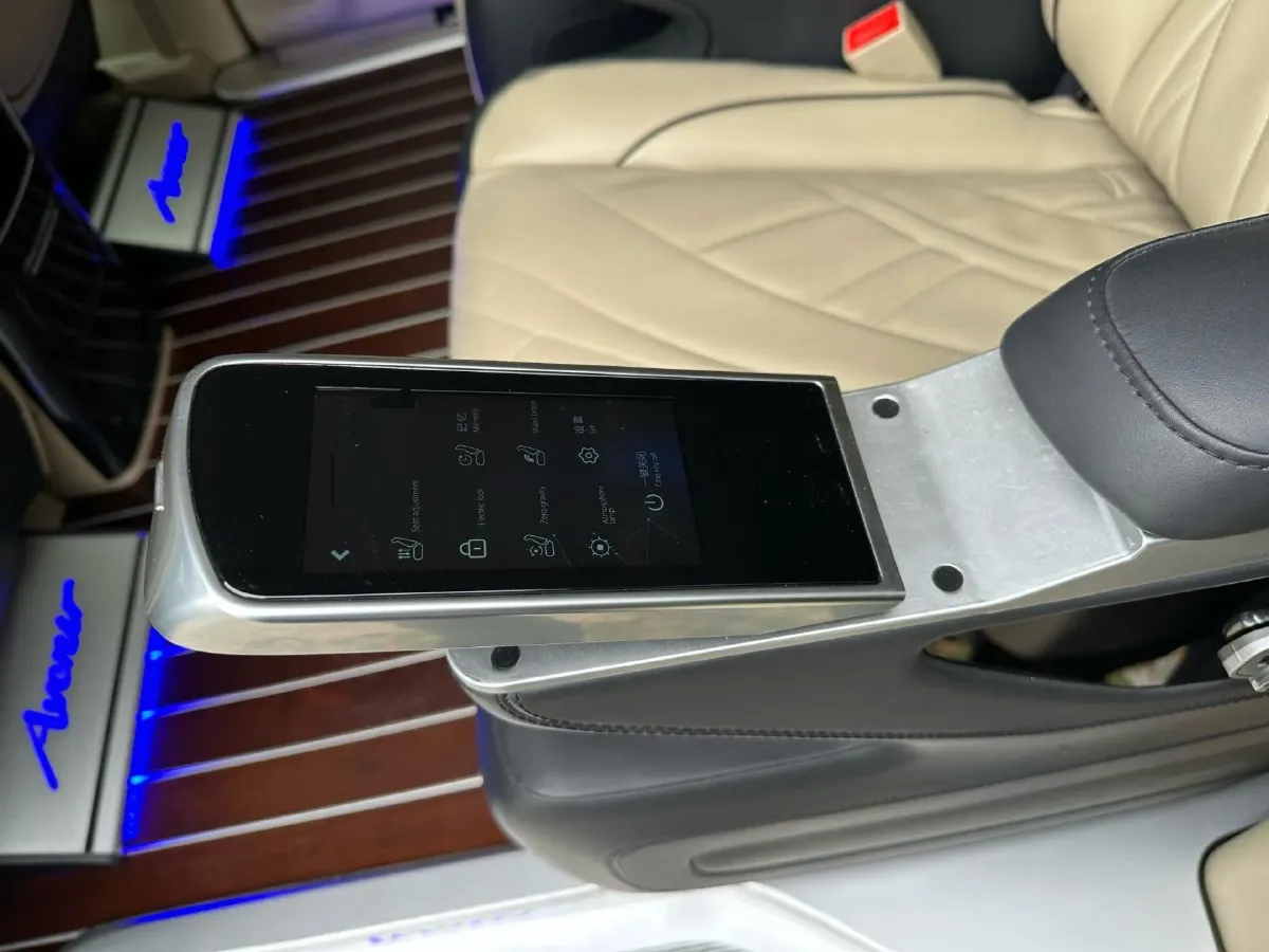 2022 Buick GL8 2.0T 237HP L4 9AT,autocango,china used car exporter,china ev exporter,chinese used car exporter,chinese used ev exporter