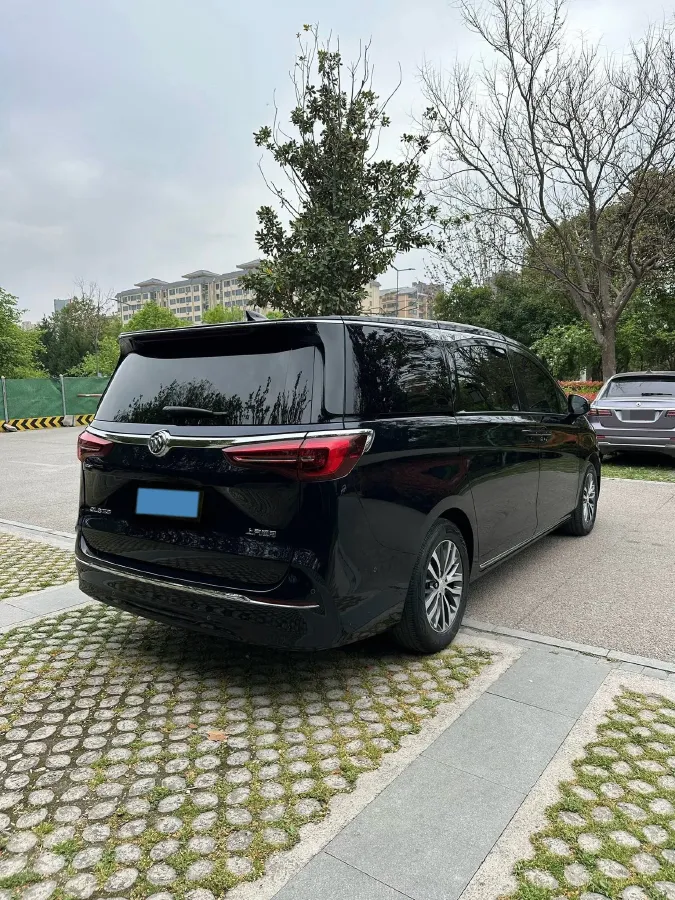2022 Buick GL8 2.0T 237HP L4 9AT,autocango,china used car exporter,china ev exporter,chinese used car exporter,chinese used ev exporter