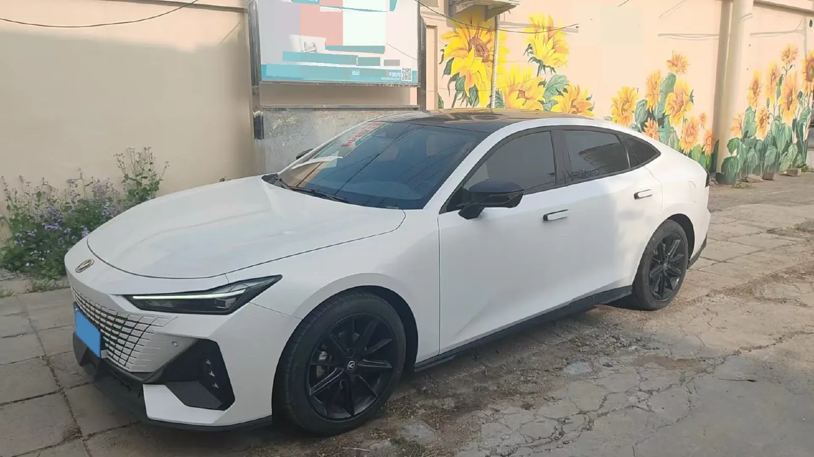 2023 ChangAn UNI-V 1.5T 188HP L4 7DCT,autocango,china used car exporter,china ev exporter,chinese used car exporter,chinese used ev exporter