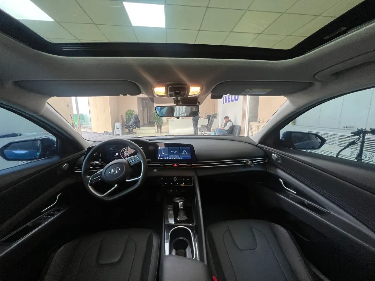 2021 Hyundai Elantra 1.5L 115HP L4 CVT,autocango,china used car exporter,china ev exporter,chinese used car exporter,chinese used ev exporter