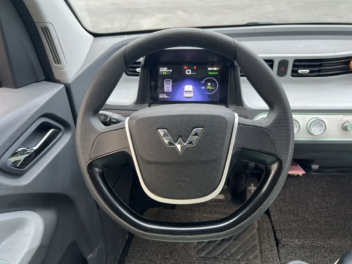 2021 WuLing HongGuang MINI EV BEV 9.3KWH,autocango,china used car exporter,china ev exporter,chinese used car exporter,chinese used ev exporter