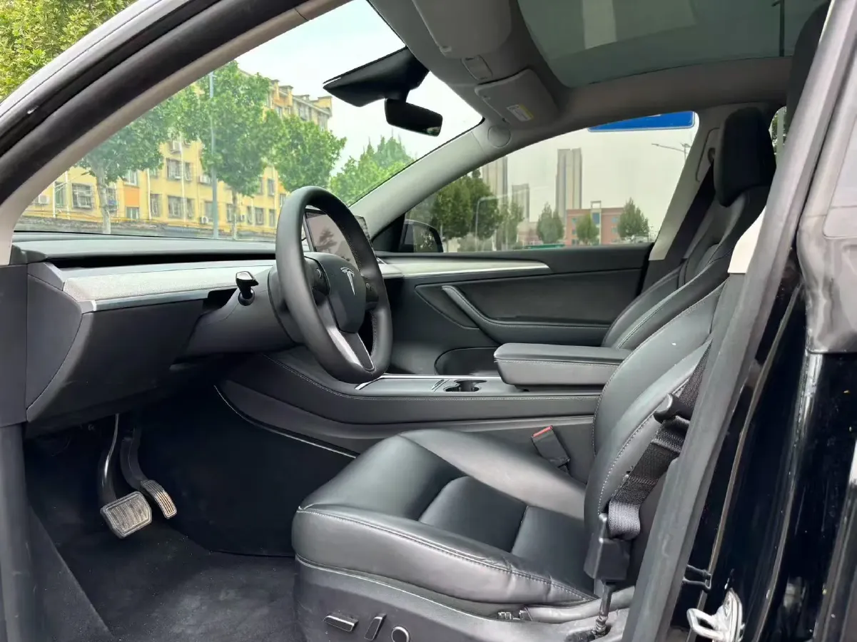 2022 Tesla Model Y BEV 60KWH,autocango,china used car exporter,china ev exporter,chinese used car exporter,chinese used ev exporter