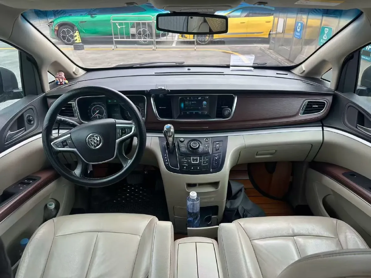 2018 Buick GL8 2.0T 260HP L4 6AT,autocango,china used car exporter,china ev exporter,chinese used car exporter,chinese used ev exporter