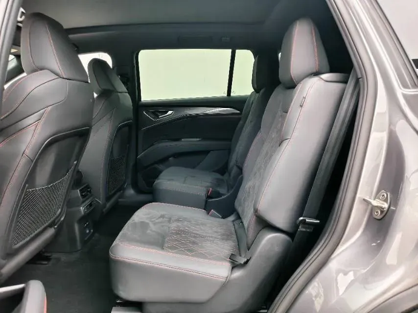 2022 Audi Q5 e-tron BEV 83.4KWH,autocango,china used car exporter,china ev exporter,chinese used car exporter,chinese used ev exporter