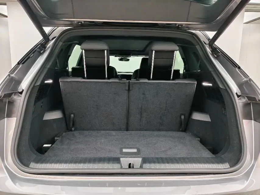 2022 Audi Q5 e-tron BEV 83.4KWH,autocango,china used car exporter,china ev exporter,chinese used car exporter,chinese used ev exporter