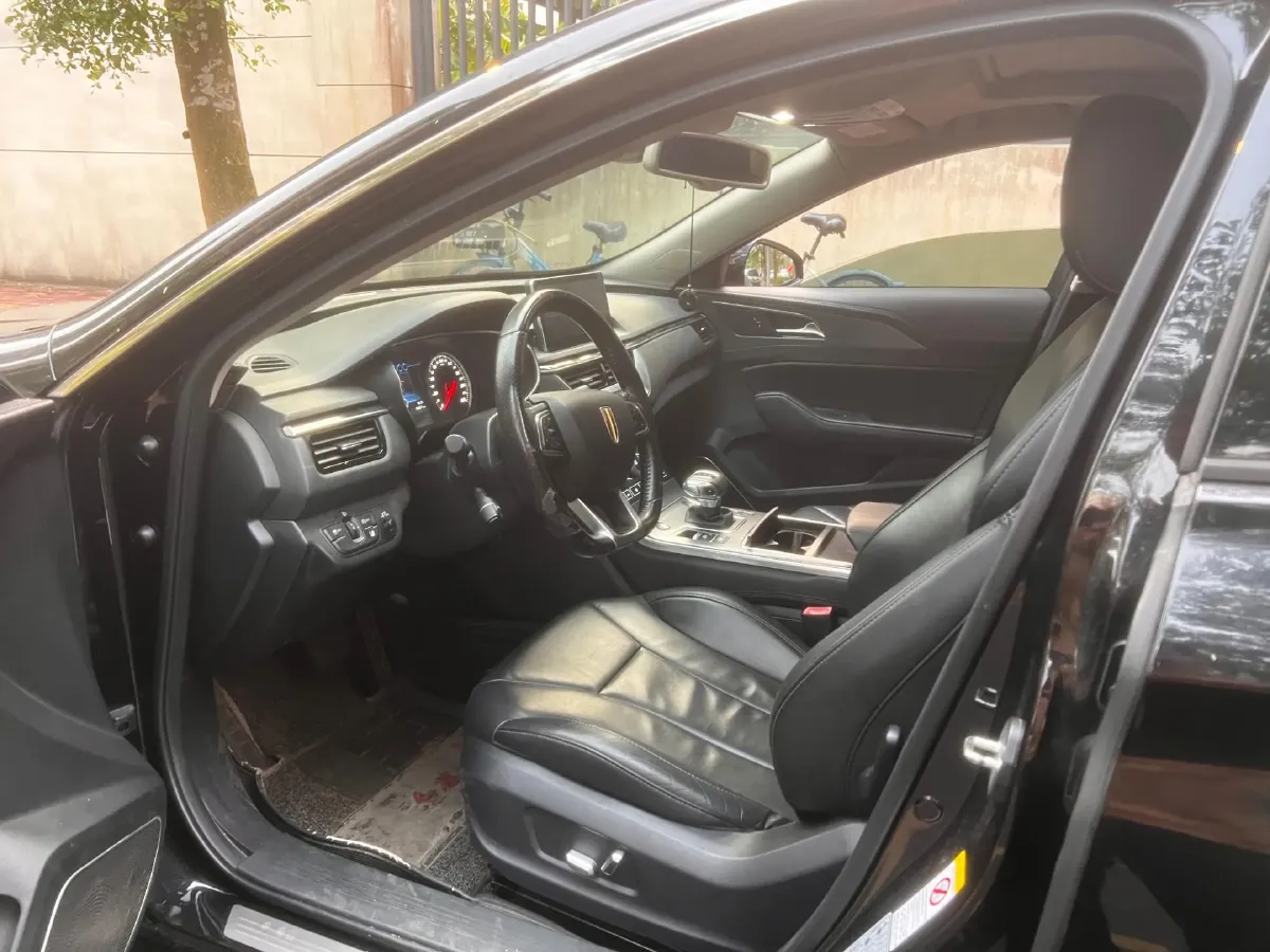 2020 HongQi H5 1.8T 197HP L4 6AT,autocango,china used car exporter,china ev exporter,chinese used car exporter,chinese used ev exporter