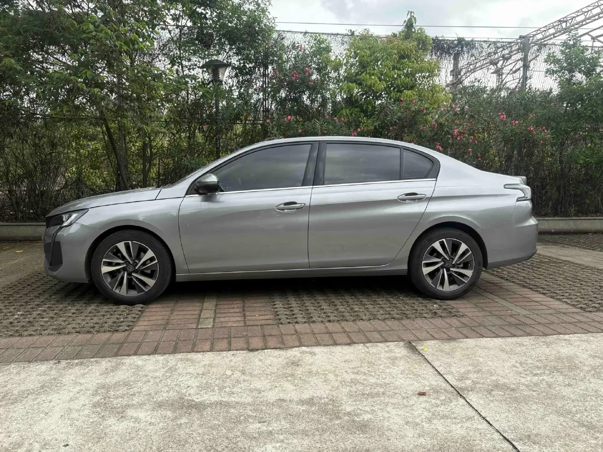 2024 Peugeot 408 1.5T 173HP L4 6AT,autocango,china used car exporter,china ev exporter,chinese used car exporter,chinese used ev exporter
