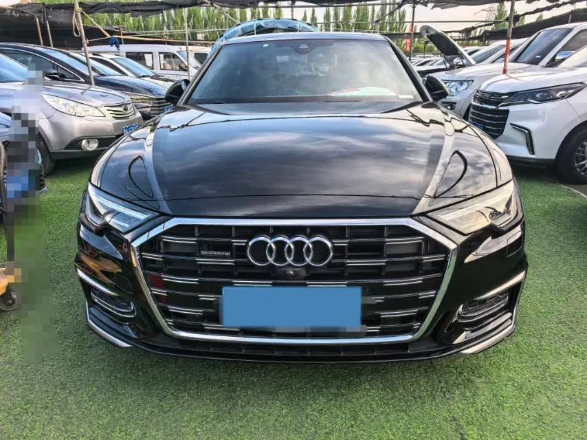 2024 Audi A6L 2.0T 245HP L4 7DCT,autocango,china used car exporter,china ev exporter,chinese used car exporter,chinese used ev exporter