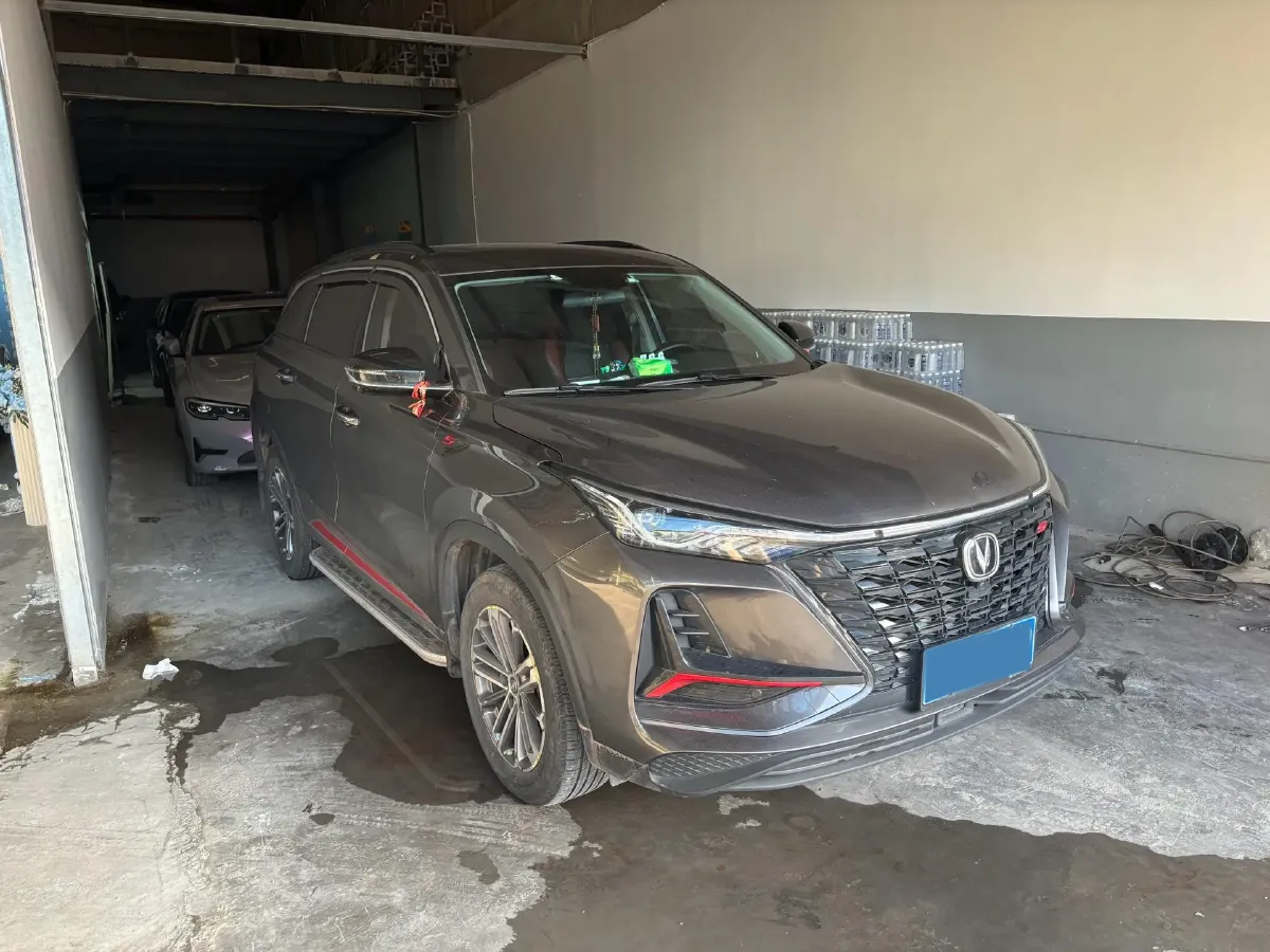 2022 ChangAn CS75 Plus 1.5T 178HP L4 6AT,autocango,china used car exporter,china ev exporter,chinese used car exporter,chinese used ev exporter