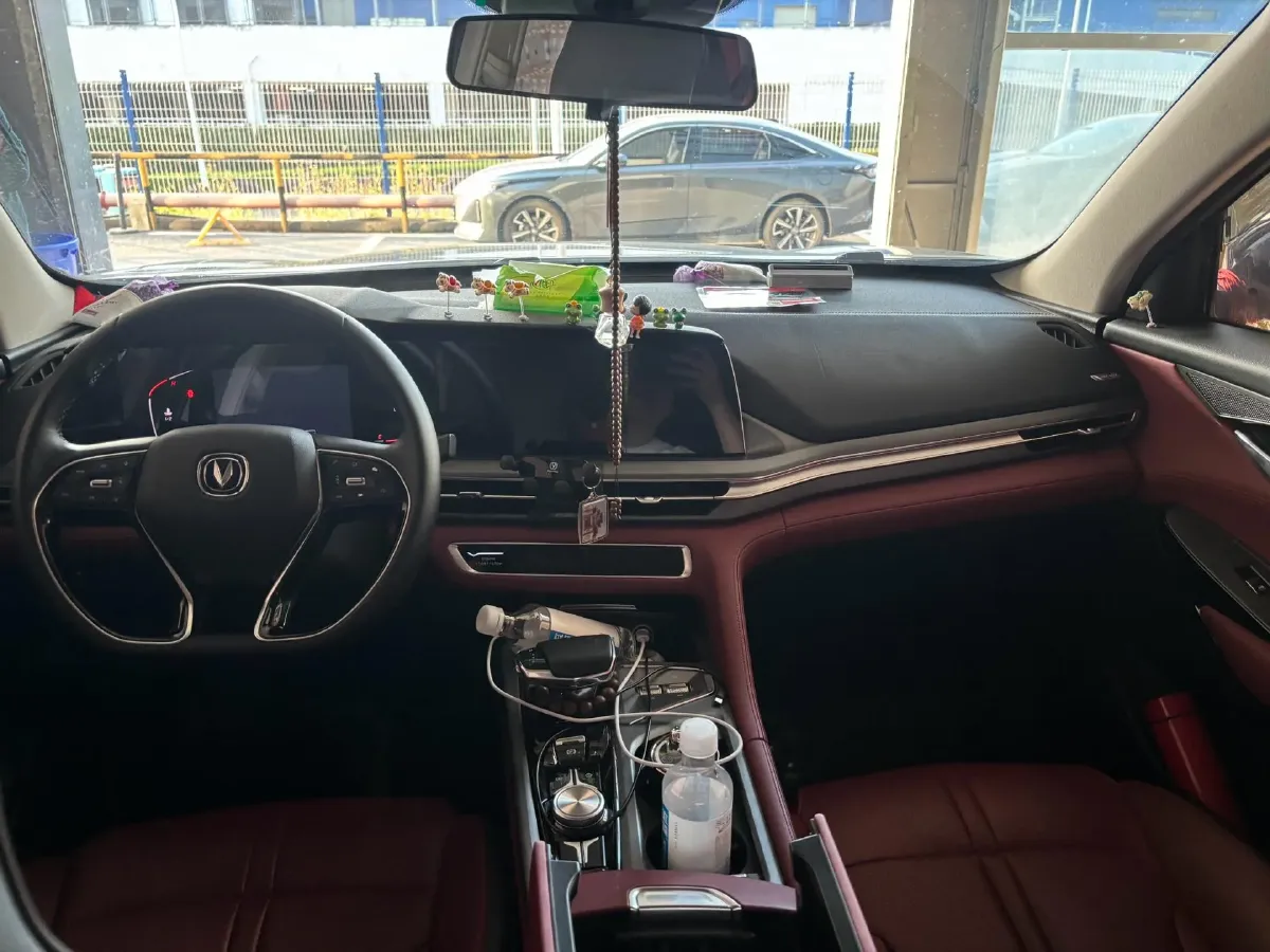 2022 ChangAn CS75 Plus 1.5T 178HP L4 6AT,autocango,china used car exporter,china ev exporter,chinese used car exporter,chinese used ev exporter