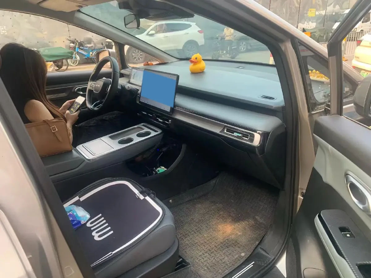 2023 GAC Trumpchi GS4 1.5T 177HP L4 6AT,autocango,china used car exporter,china ev exporter,chinese used car exporter,chinese used ev exporter