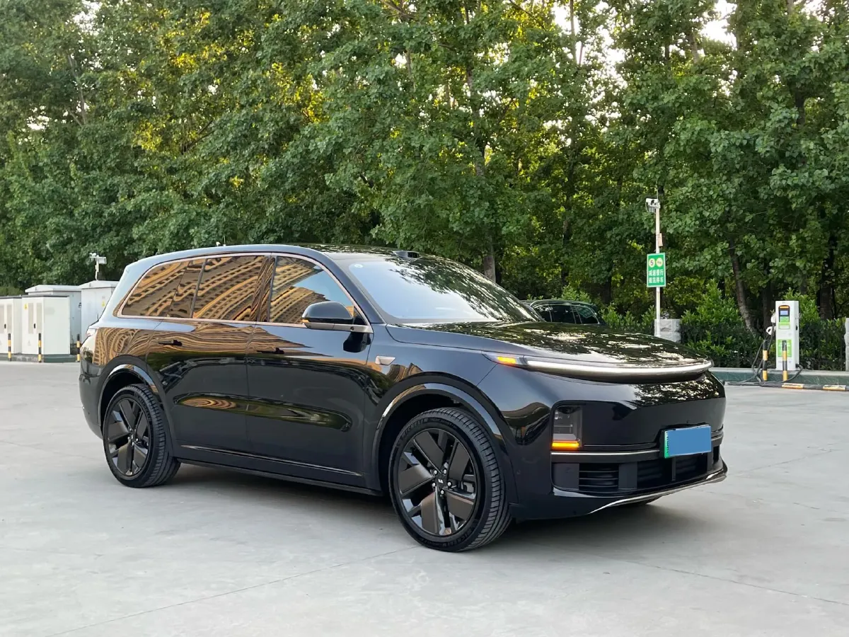 2025 Li L9 Range Extended 154HP REEV,autocango,china used car exporter,china ev exporter,chinese used car exporter,chinese used ev exporter