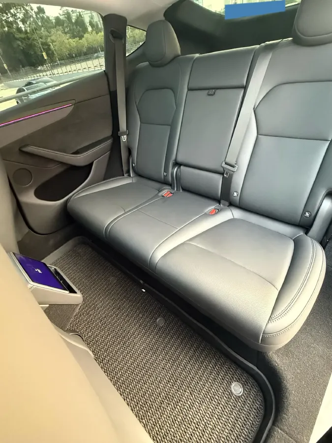 2025 Tesla Model Y BEV 78.4KWH,autocango,china used car exporter,china ev exporter,chinese used car exporter,chinese used ev exporter