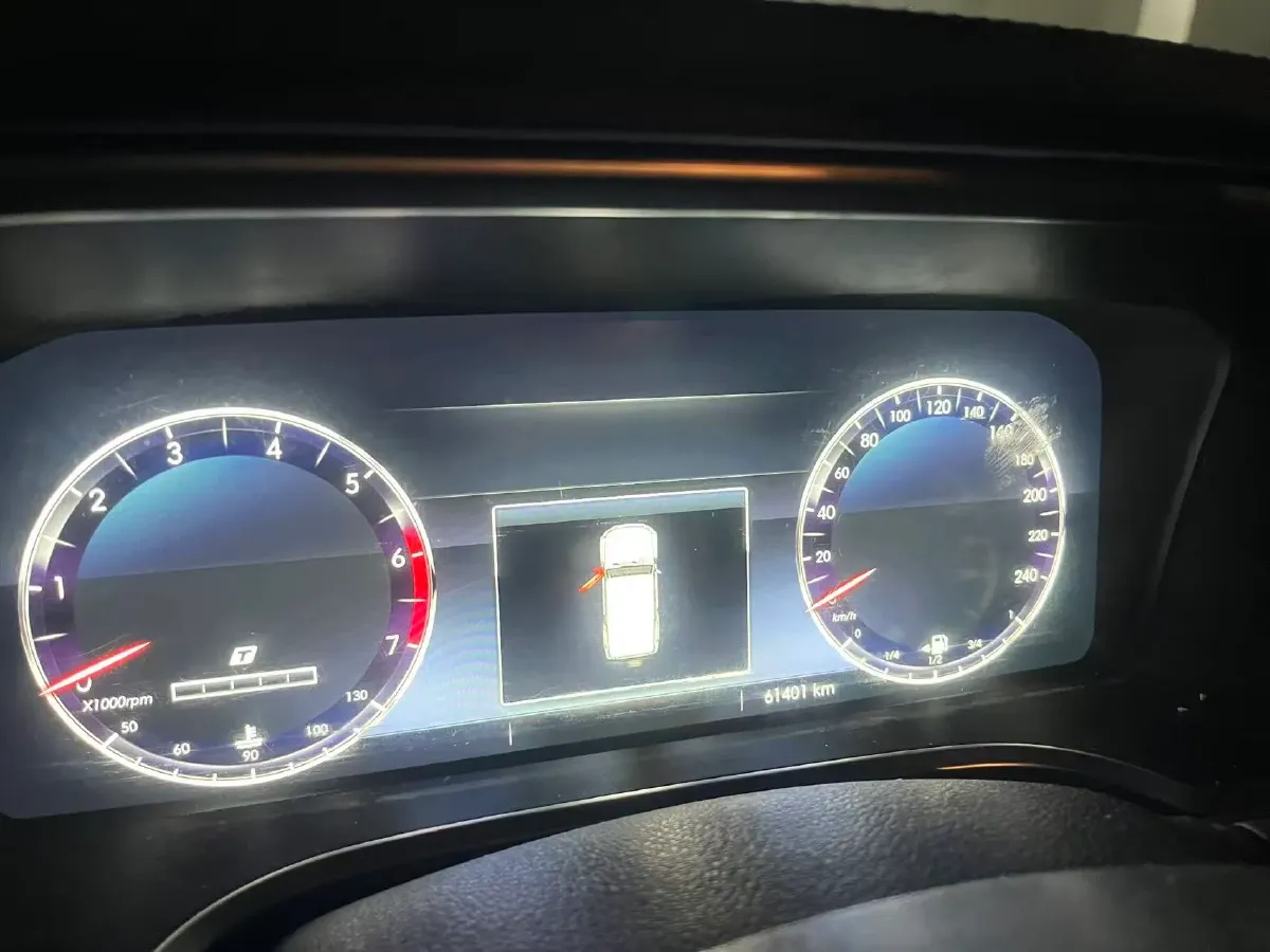 2020 Beijing BJ40 2.0T 224HP L4 8AT,autocango,china used car exporter,china ev exporter,chinese used car exporter,chinese used ev exporter