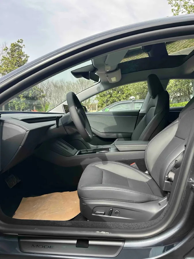 2025 Tesla Model 3 BEV,autocango,china used car exporter,china ev exporter,chinese used car exporter,chinese used ev exporter