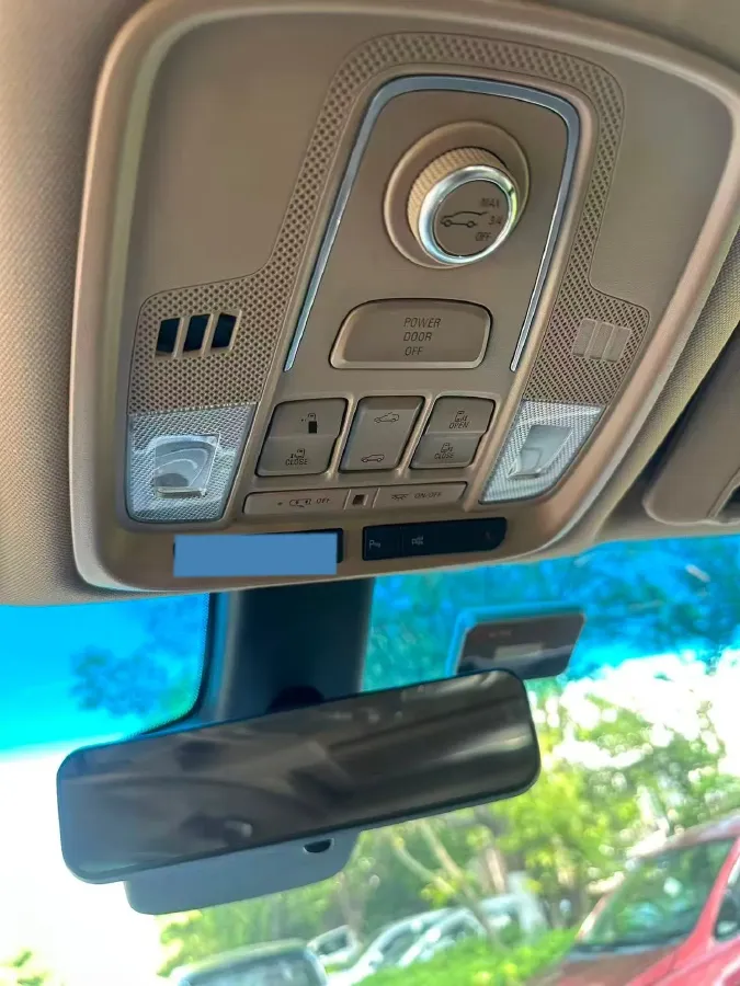 2021 Buick GL8 2.0T 237HP L4 9AT,autocango,china used car exporter,china ev exporter,chinese used car exporter,chinese used ev exporter