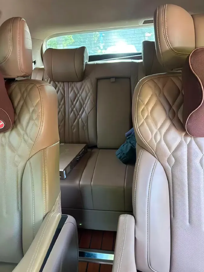 2021 Buick GL8 2.0T 237HP L4 9AT,autocango,china used car exporter,china ev exporter,chinese used car exporter,chinese used ev exporter