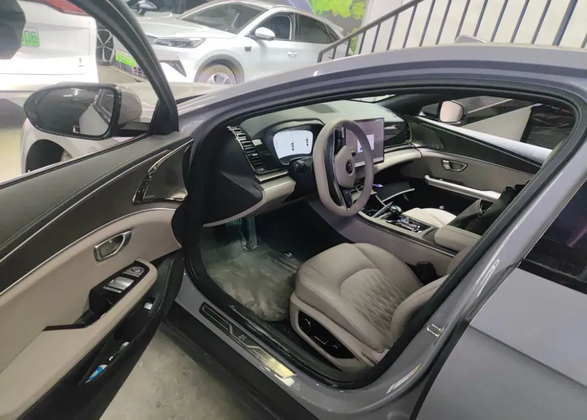 2025 BYD Han 1.5T 156HP L4 E-CVT PHEV,autocango,china used car exporter,china ev exporter,chinese used car exporter,chinese used ev exporter