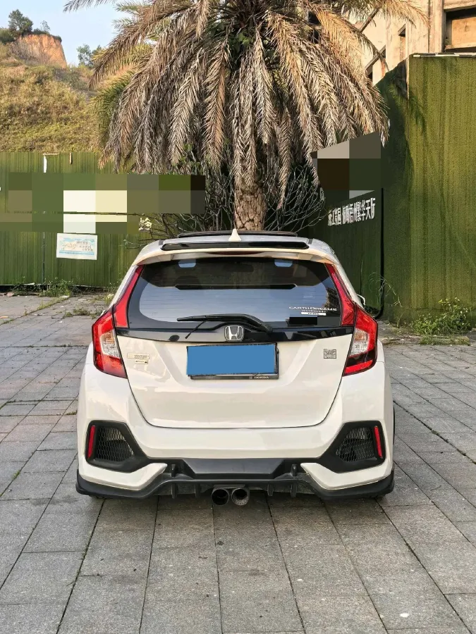 2018 Honda Fit 1.5L 131HP L4 CVT,autocango,china used car exporter,china ev exporter,chinese used car exporter,chinese used ev exporter