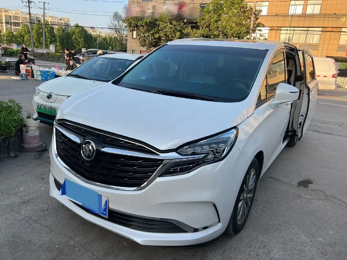 2021 Buick GL8 2.0T 237HP L4 9AT,autocango,china used car exporter,china ev exporter,chinese used car exporter,chinese used ev exporter