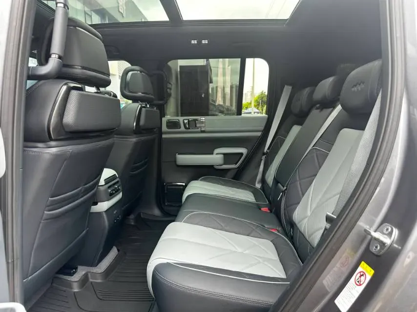 2023 FangChengBao Bao 5 1.5T 194HP L4 E-CVT PHEV 31.8KWH,autocango,china used car exporter,china ev exporter,chinese used car exporter,chinese used ev exporter