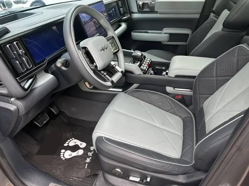 2023 FangChengBao Bao 5 1.5T 194HP L4 E-CVT PHEV 31.8KWH,autocango,china used car exporter,china ev exporter,chinese used car exporter,chinese used ev exporter