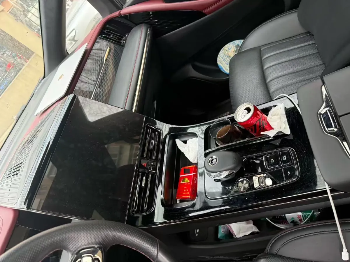 2024 GAC Trumpchi M8 2.0T 252HP L4 8AT,autocango,china used car exporter,china ev exporter,chinese used car exporter,chinese used ev exporter