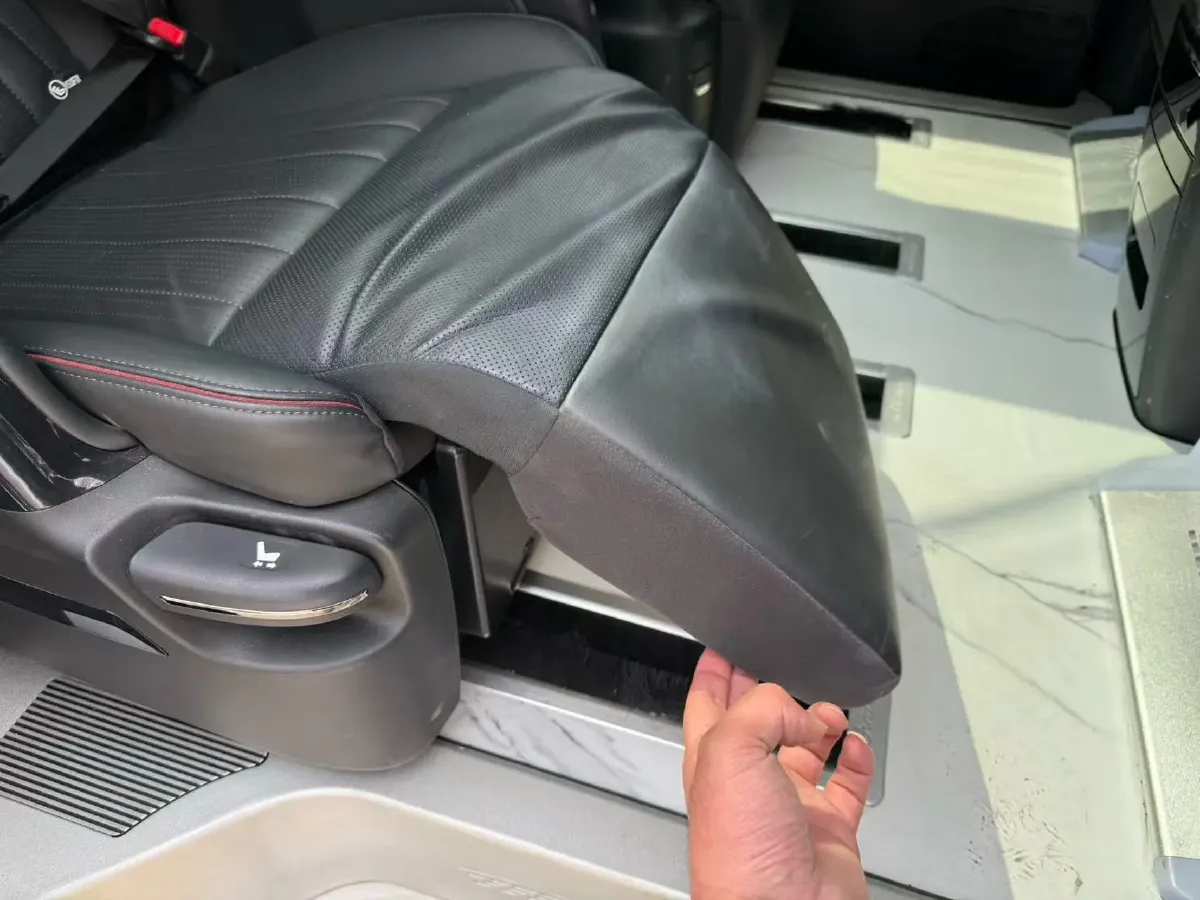 2024 GAC Trumpchi M8 2.0T 252HP L4 8AT,autocango,china used car exporter,china ev exporter,chinese used car exporter,chinese used ev exporter