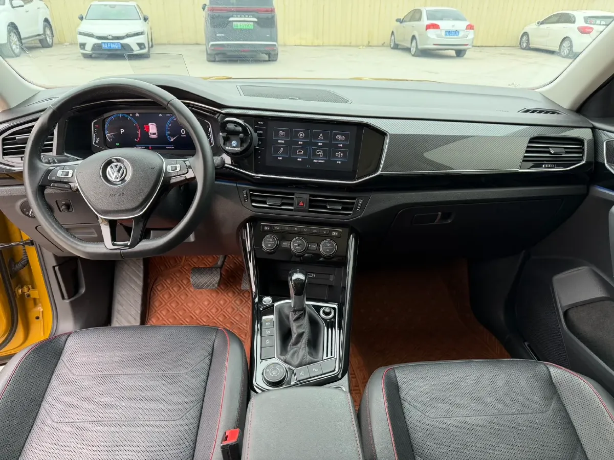 2019 Jeep Cherokee 2.0T 265HP L4 9AT,autocango,china used car exporter,china ev exporter,chinese used car exporter,chinese used ev exporter