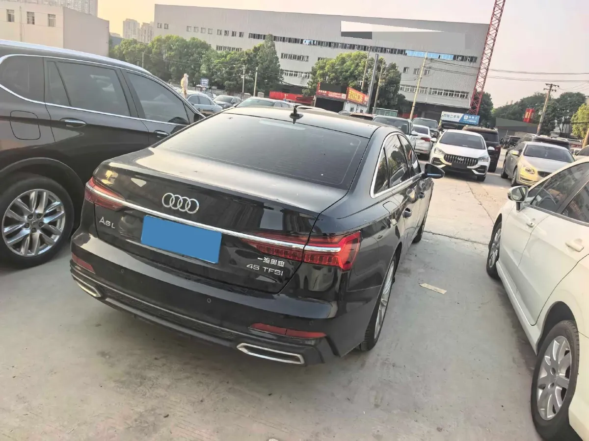2021 Audi A6L 2.0T 224HP L4 7DCT,autocango,china used car exporter,china ev exporter,chinese used car exporter,chinese used ev exporter