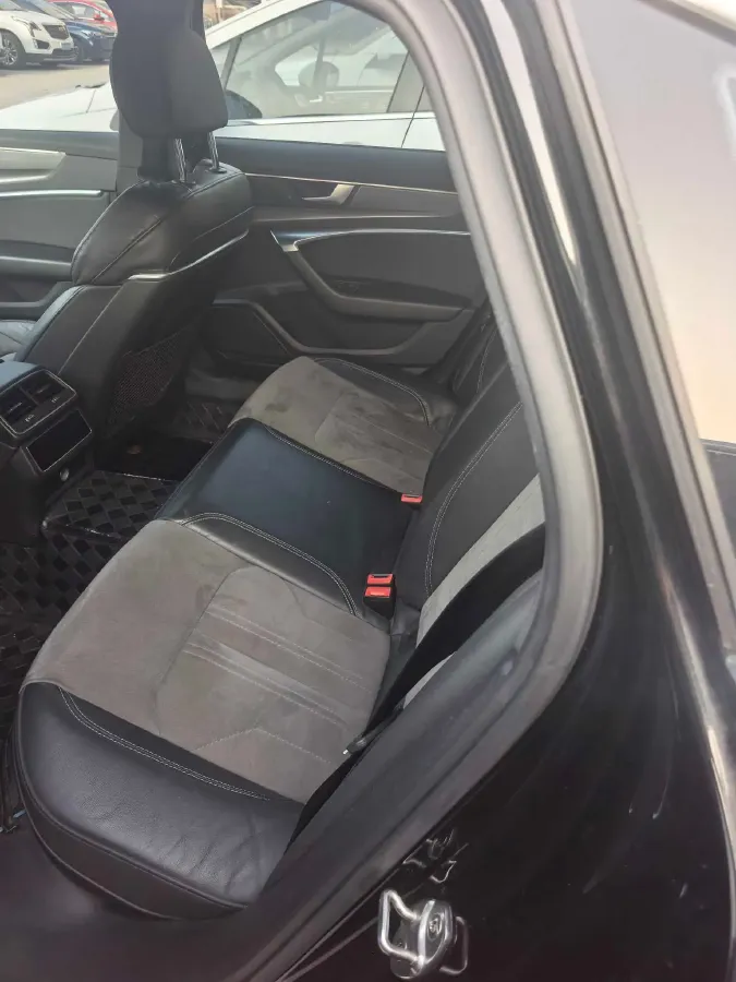 2021 Audi A6L 2.0T 224HP L4 7DCT,autocango,china used car exporter,china ev exporter,chinese used car exporter,chinese used ev exporter