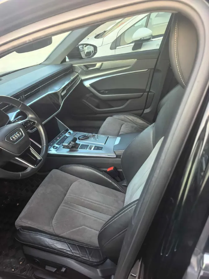 2021 Audi A6L 2.0T 224HP L4 7DCT,autocango,china used car exporter,china ev exporter,chinese used car exporter,chinese used ev exporter