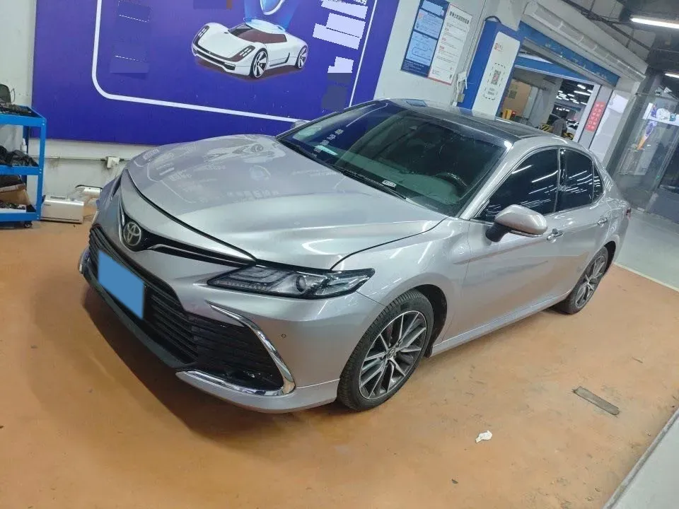 2021 Toyota Camry 2.5L 209HP L4 8AT,autocango,china used car exporter,china ev exporter,chinese used car exporter,chinese used ev exporter
