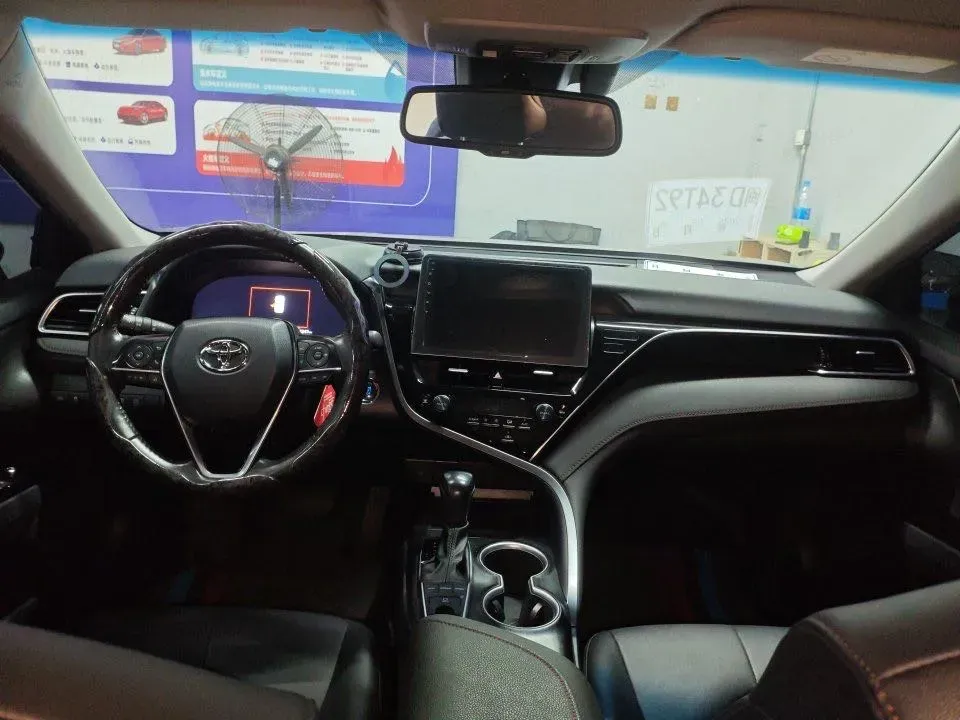 2021 Toyota Camry 2.5L 209HP L4 8AT,autocango,china used car exporter,china ev exporter,chinese used car exporter,chinese used ev exporter
