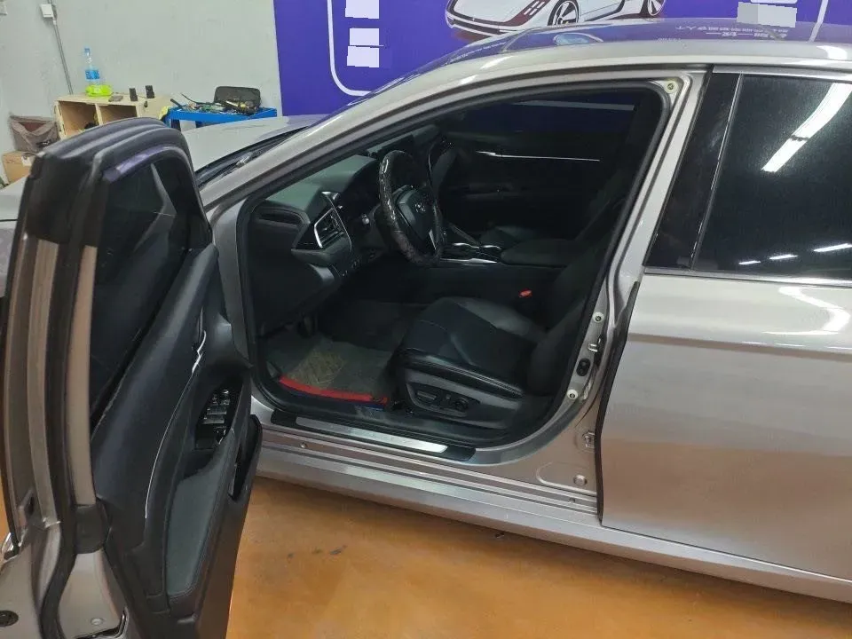 2021 Toyota Camry 2.5L 209HP L4 8AT,autocango,china used car exporter,china ev exporter,chinese used car exporter,chinese used ev exporter