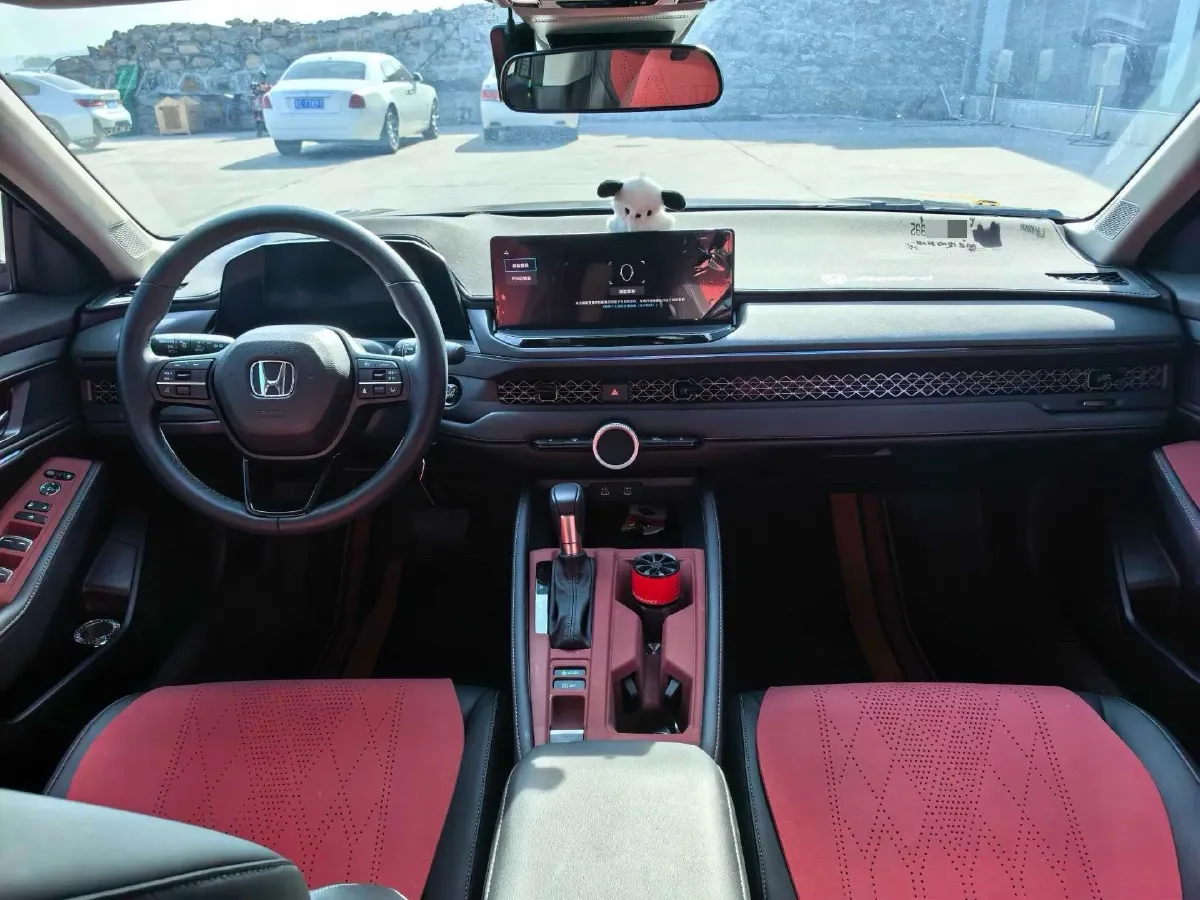 2025 Honda Accord 1.5T 192HP L4 CVT,autocango,china used car exporter,china ev exporter,chinese used car exporter,chinese used ev exporter