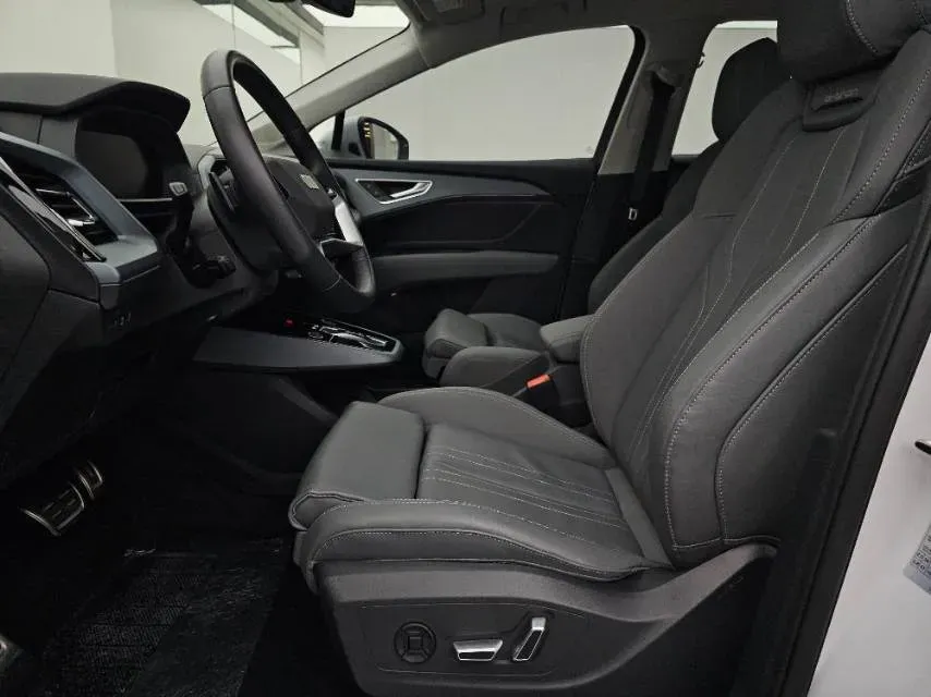 2023 Audi Q5 e-tron BEV 83.4KWH,autocango,china used car exporter,china ev exporter,chinese used car exporter,chinese used ev exporter