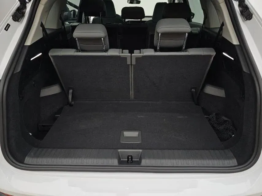 2023 Audi Q5 e-tron BEV 83.4KWH,autocango,china used car exporter,china ev exporter,chinese used car exporter,chinese used ev exporter