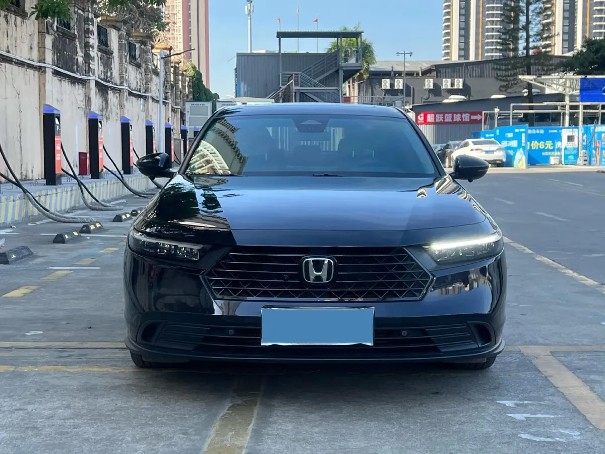 2023 Honda Accord 2.0L 148HP L4 E-CVT PHEV 17.7KWH,autocango,china used car exporter,china ev exporter,chinese used car exporter,chinese used ev exporter